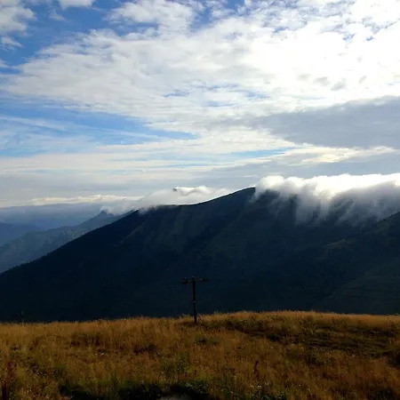Chata Polovica Деревянный коттедж Терхова